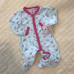 🎄NWT Buster Brown 6-9M  Terry Cloth footed onesie